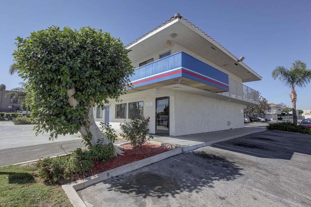 Motel 6-Corona, Ca Buitenkant foto
