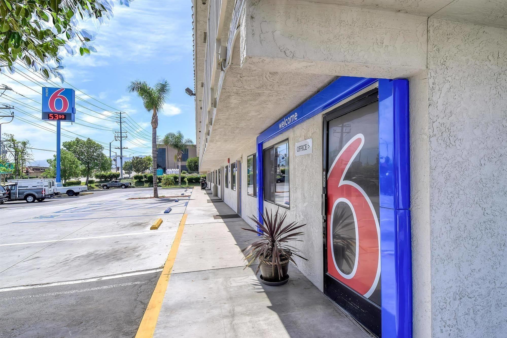 Motel 6-Corona, Ca Buitenkant foto
